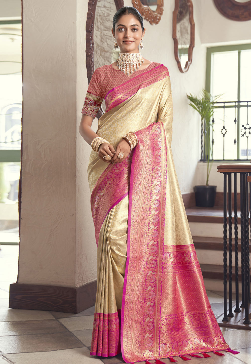 Beige Silk Saree With Blouse 286978