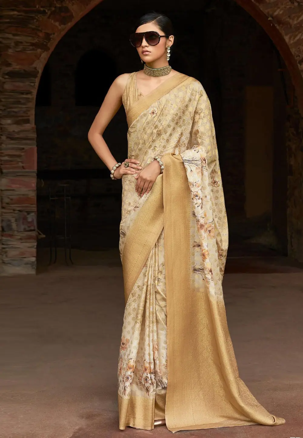 Beige Tussar Silk Saree With Blouse 304135