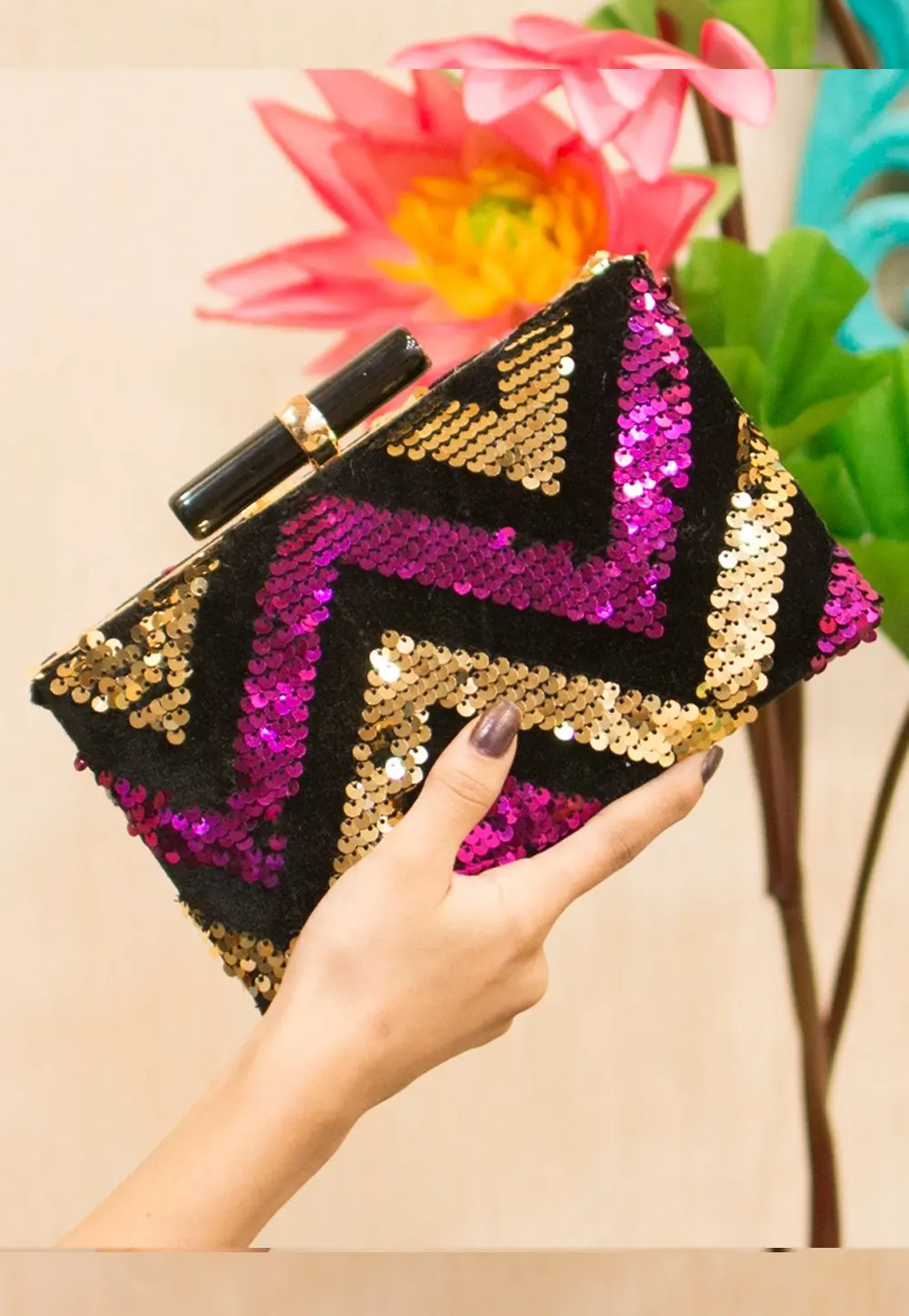 Black Art Silk Clutch 300974