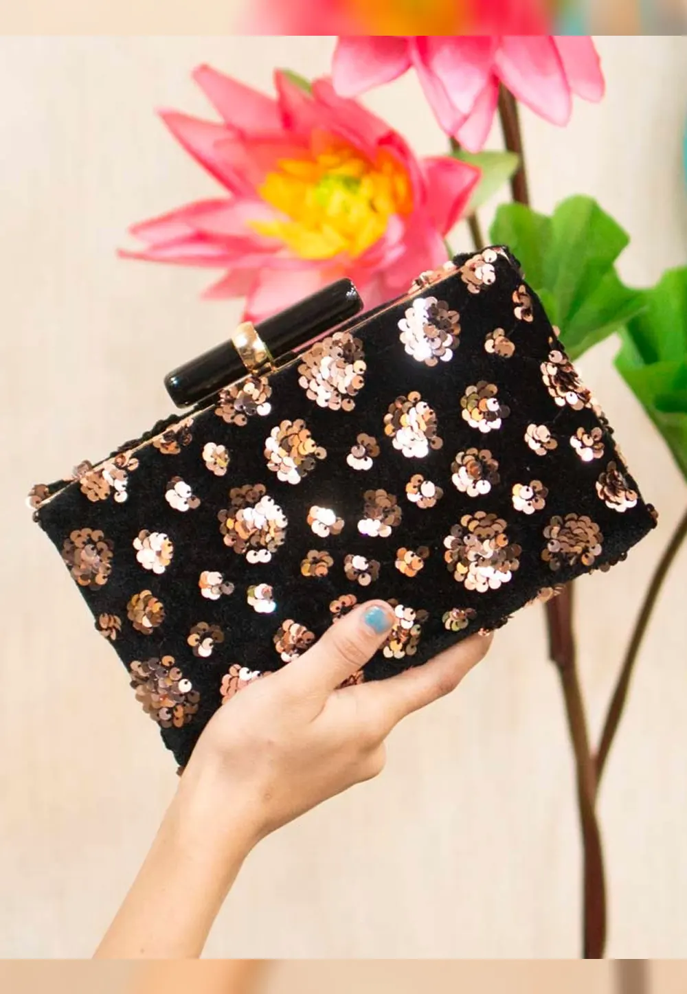 Black Art Silk Clutch 300998