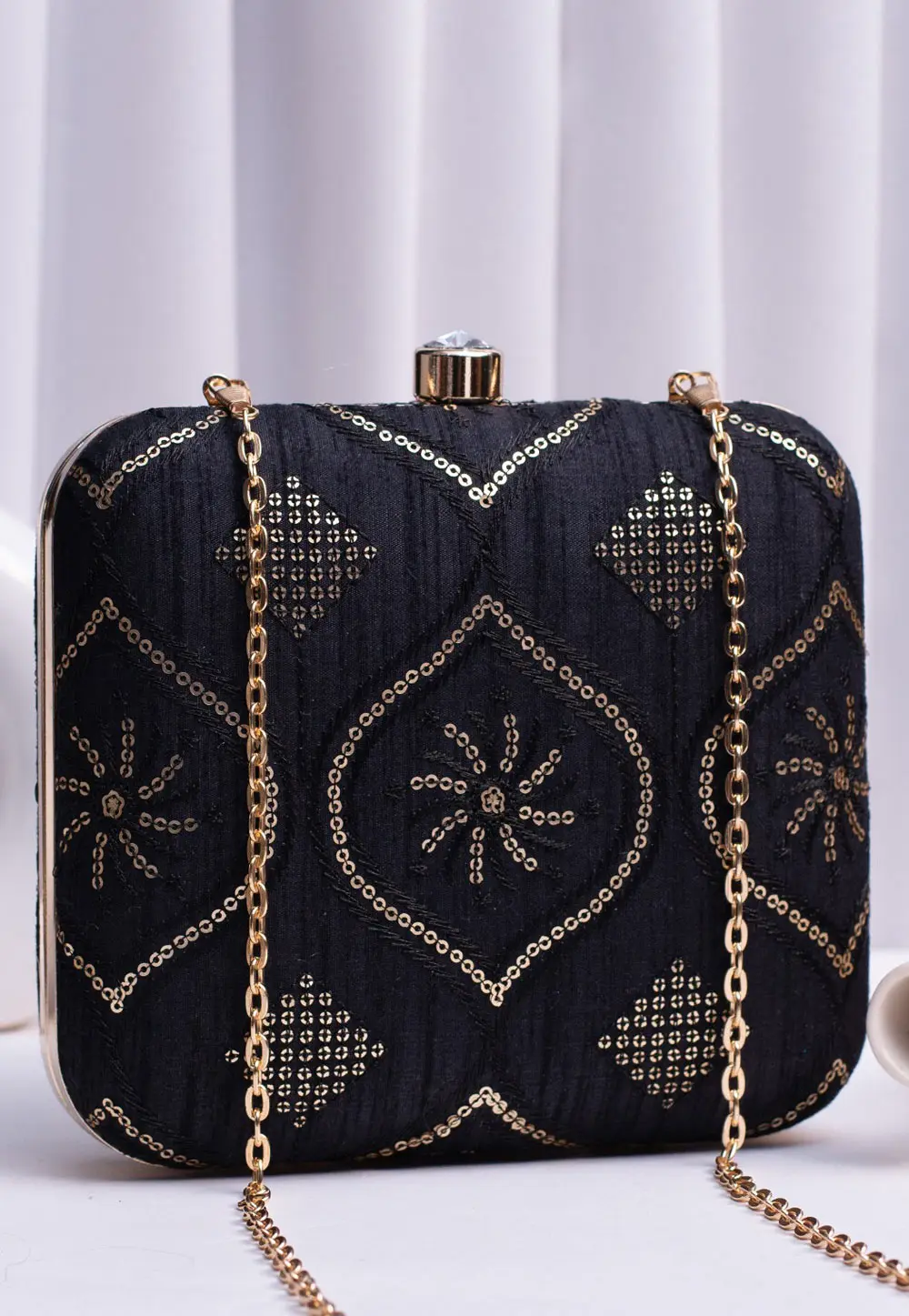 Black Art Silk Clutch 303766