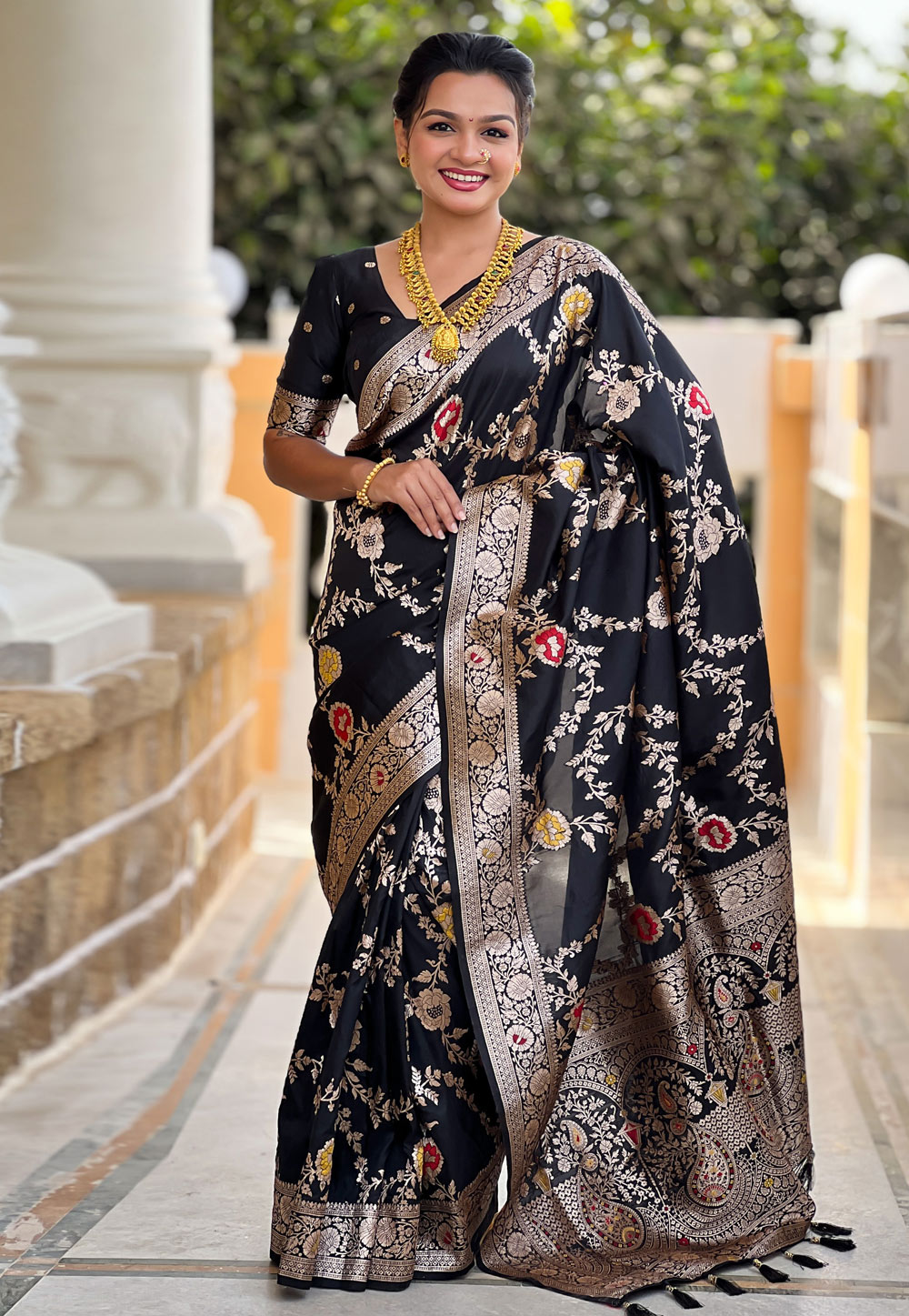Black Banarasi Silk Saree With Blouse 309235