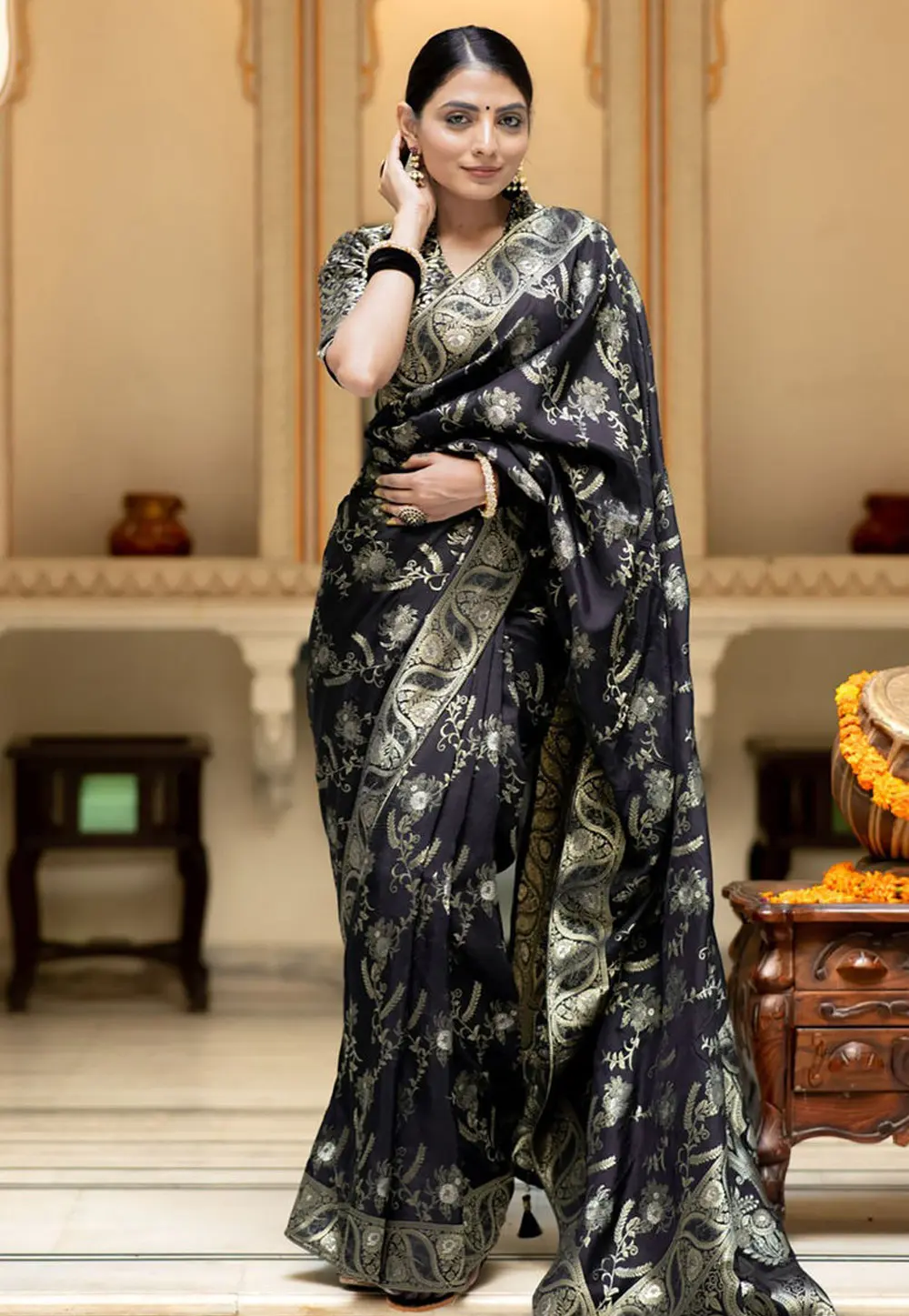 Black Banarasi Silk Saree With Blouse 298160