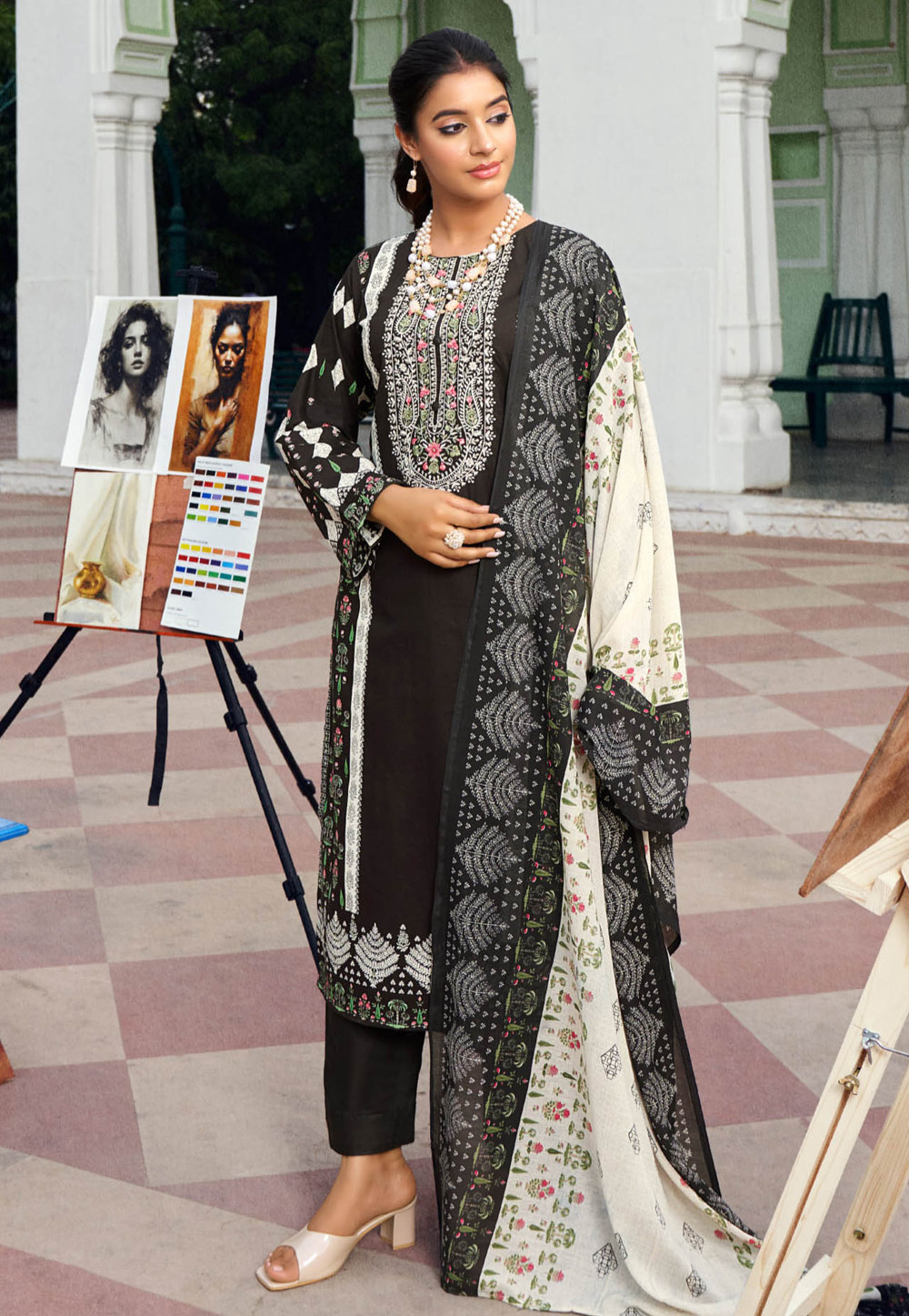 Black Cambric Cotton Pakistani Suit 287275