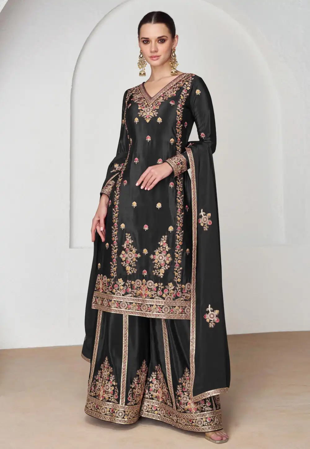 Black Chinon Silk Pakistani Suit 289187