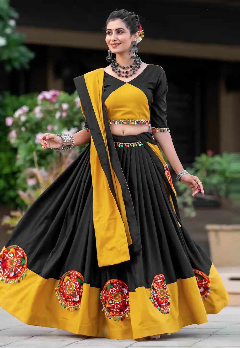 Ghagra choli in black best sale