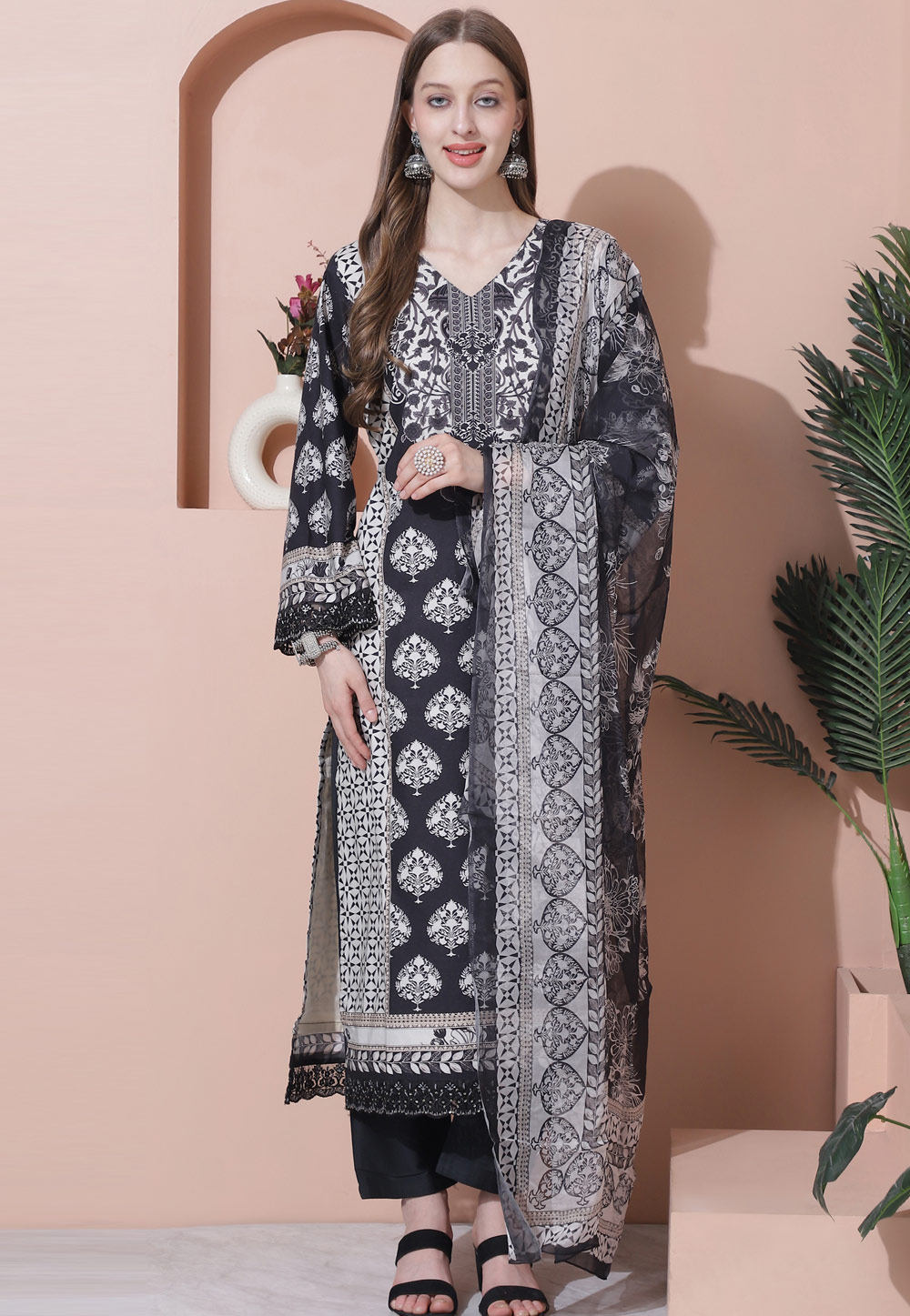 Black Cotton Pakistani Suit 309915