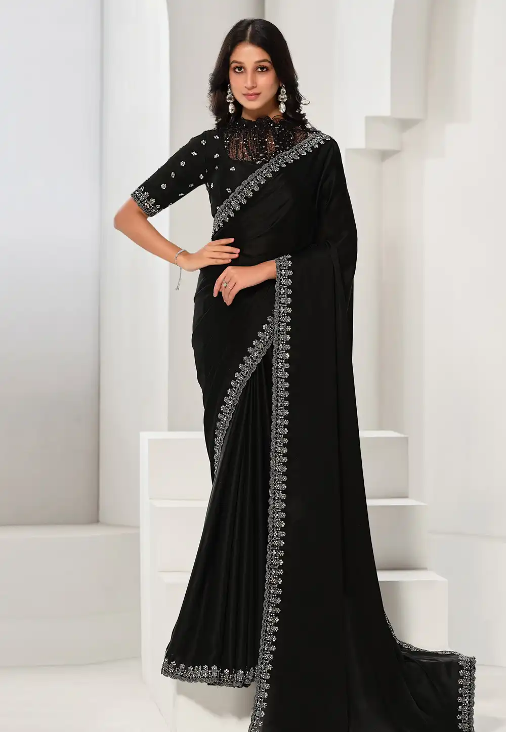 Black Crepe Saree With Blouse 293072