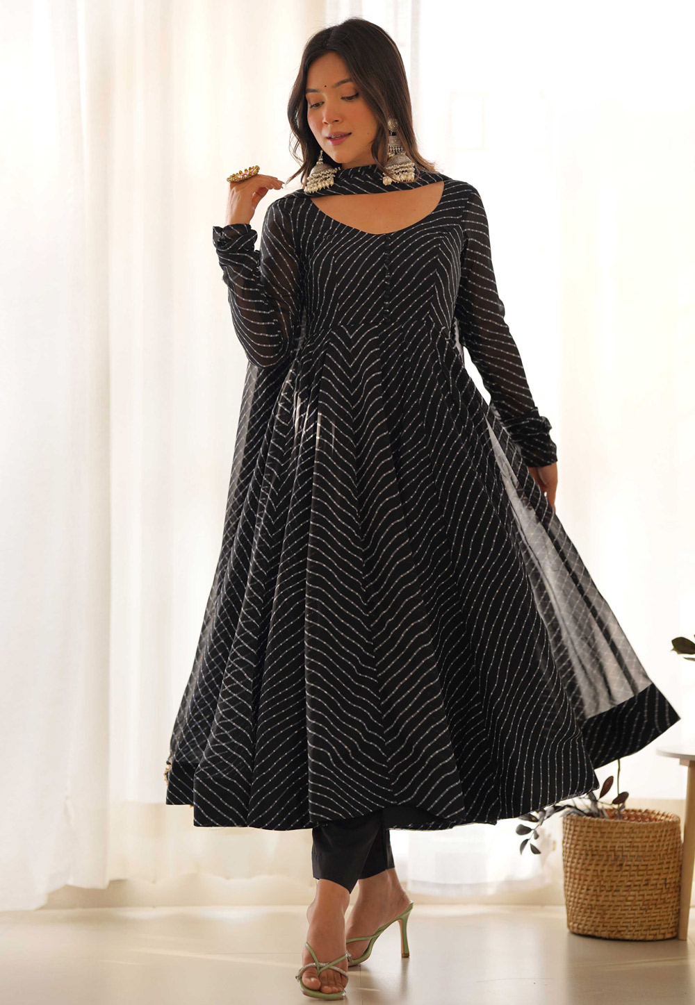 Black Faux Georgette Readymade Anarkali Suit 286573