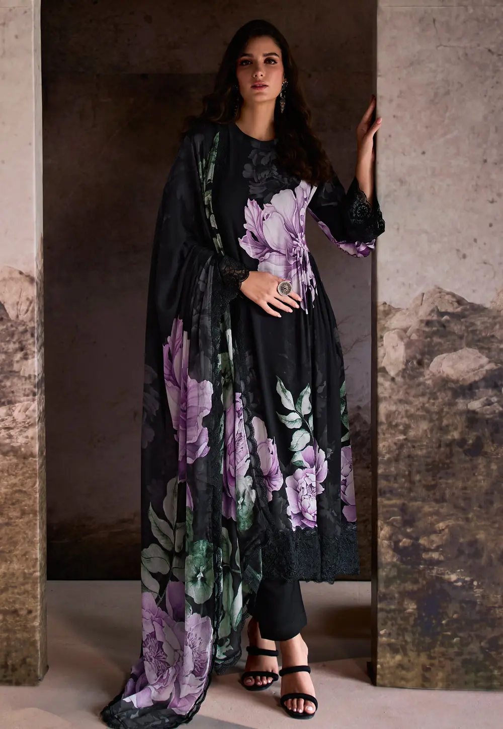 Black Muslin Pakistani Suit 297944