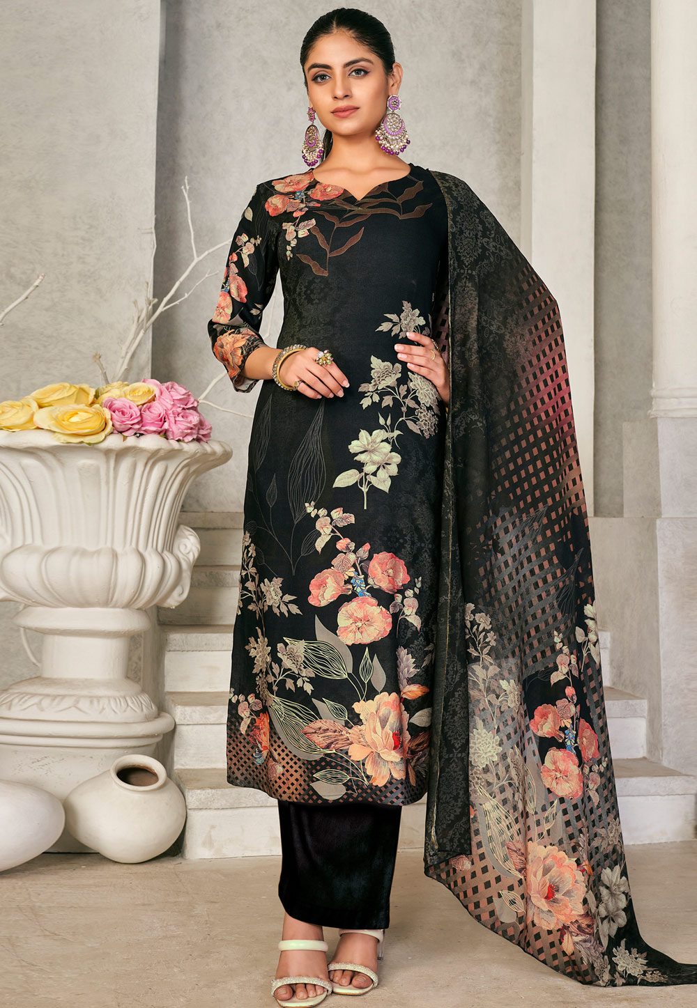 Black Pashmina Pakistani Suit 309885