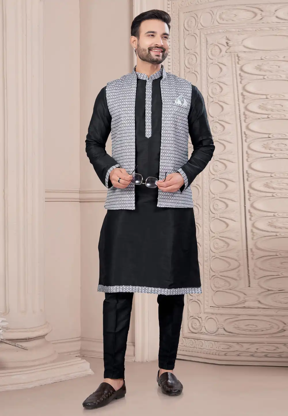 Black Silk Kurta Pajama With Jacket 294596