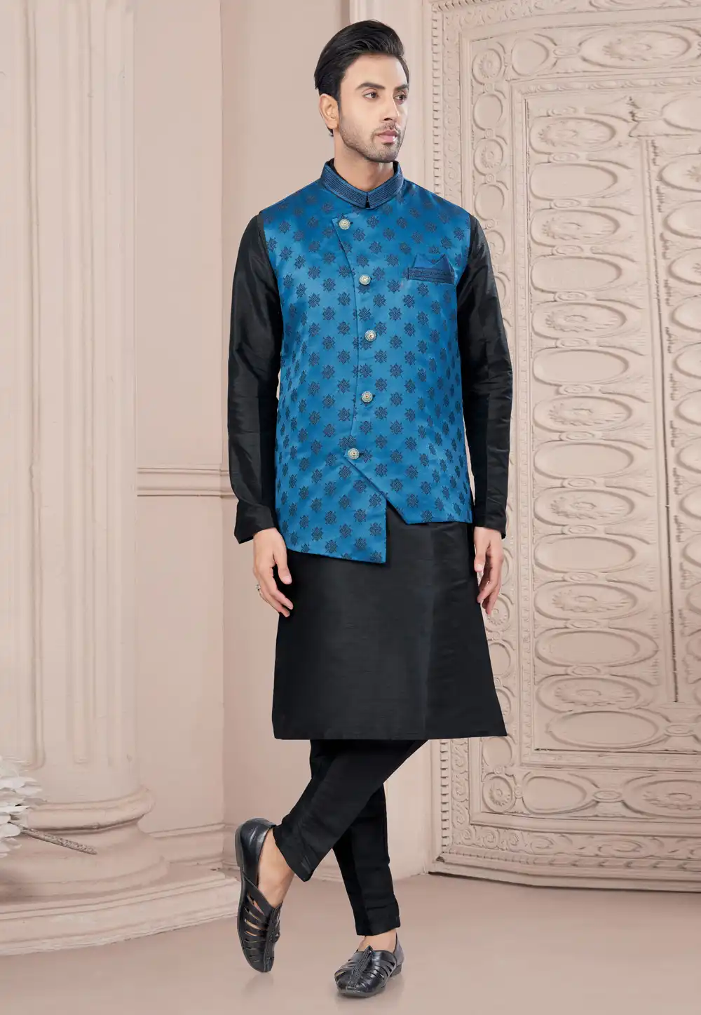 Black Silk Kurta Pajama With Jacket 294604