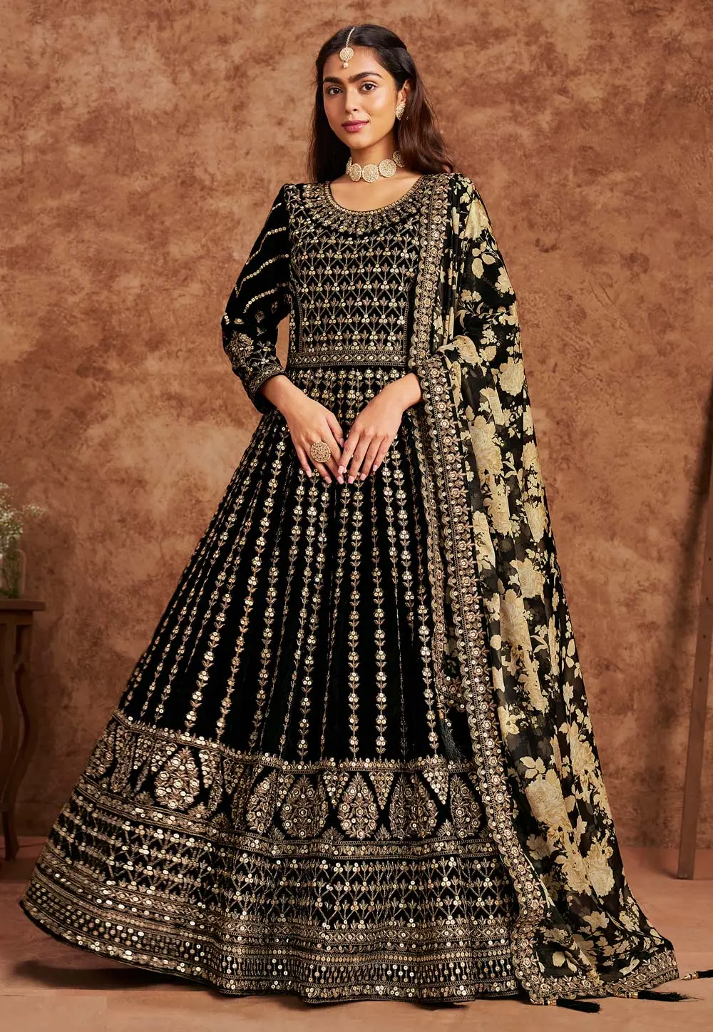 Black Velvet Embroidered Long Anarkali Suit 302045