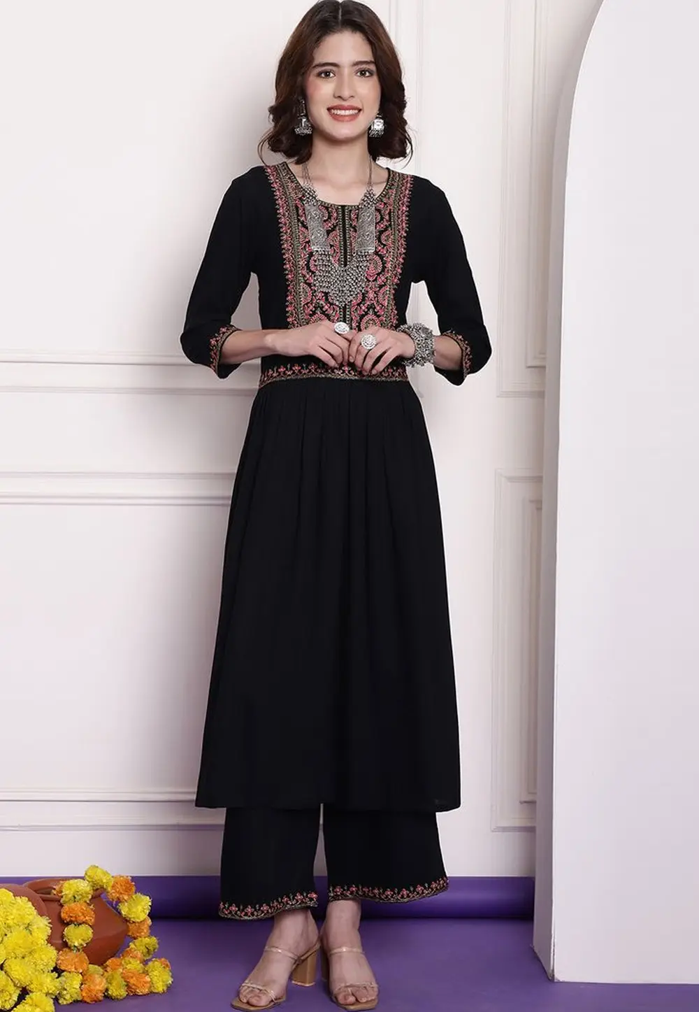 Black Viscose Long Kurti 303984