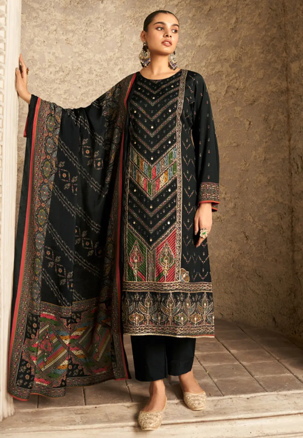 Black Viscose Pant Style Suit 302323