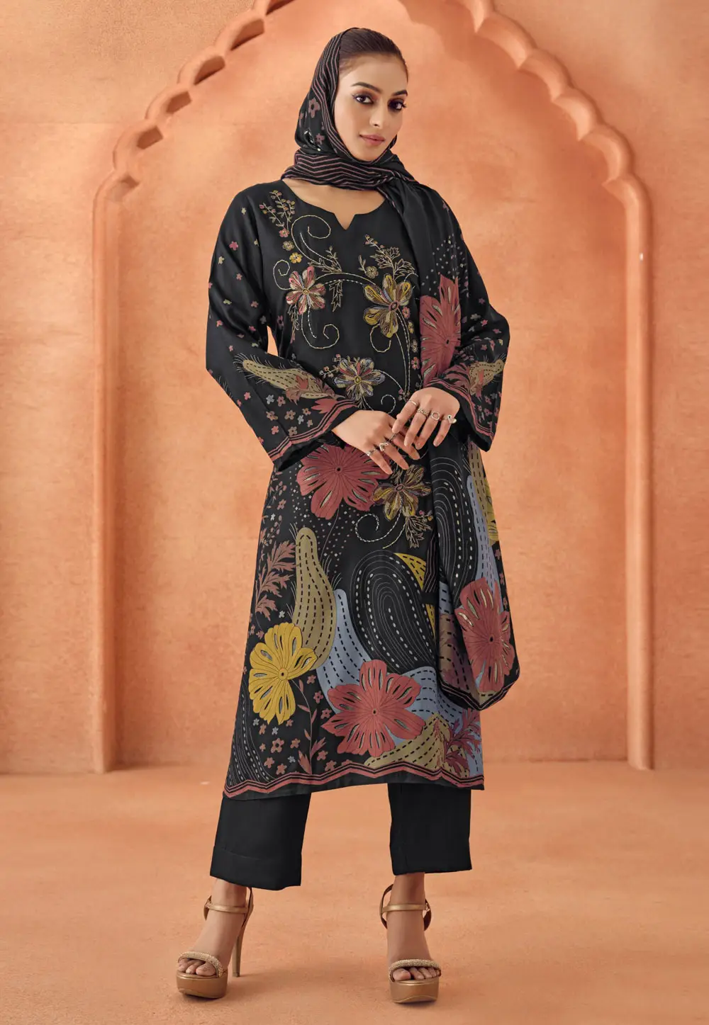 Black Viscose Straight Suit 296336