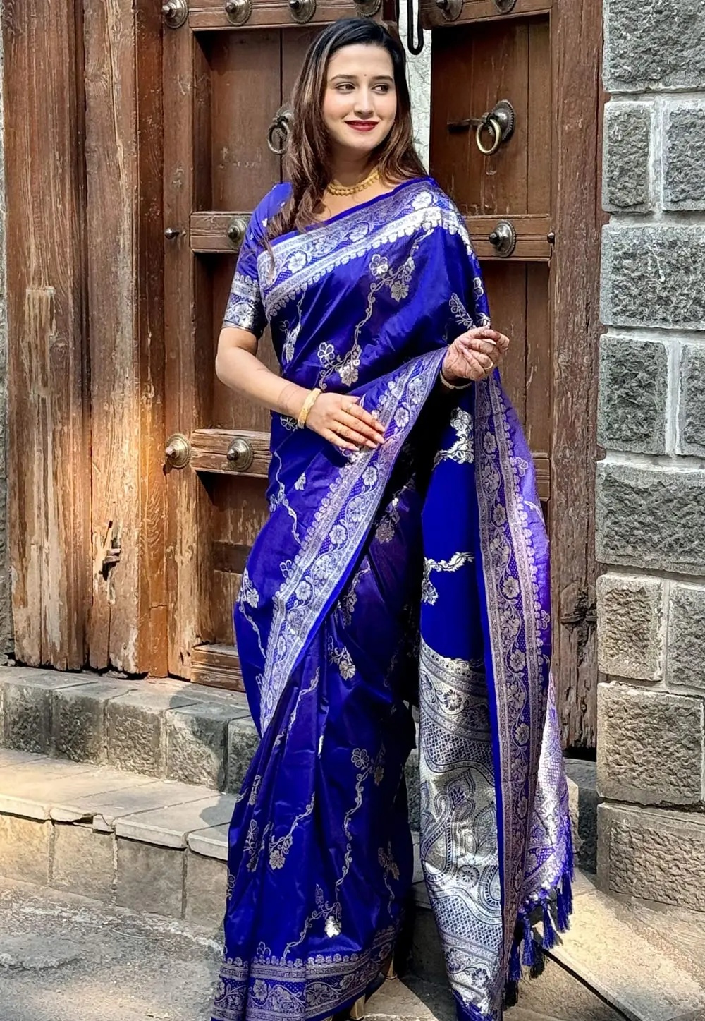 Blue Banarasi Silk Saree With Blouse 301025