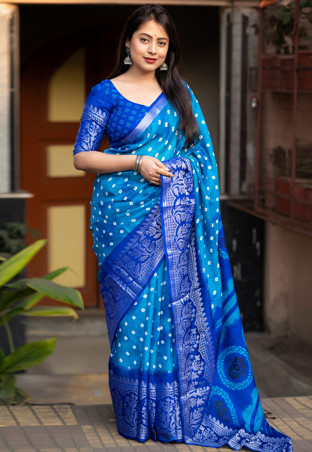 Blue Jute Silk Saree With Blouse 285605