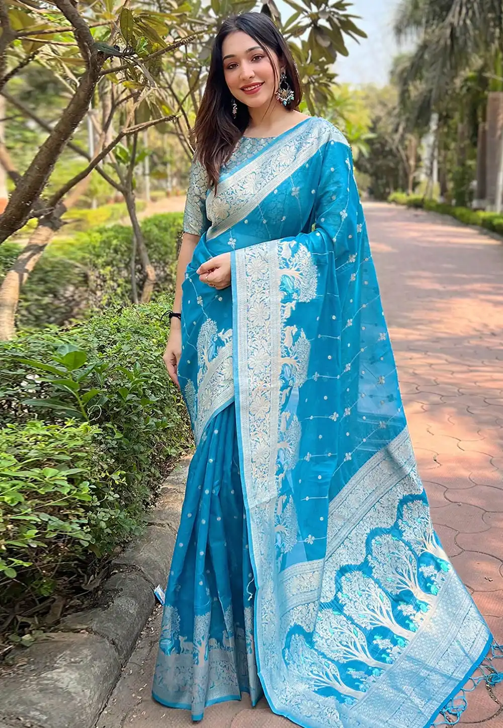 Blue Organza Saree With Blouse 294053