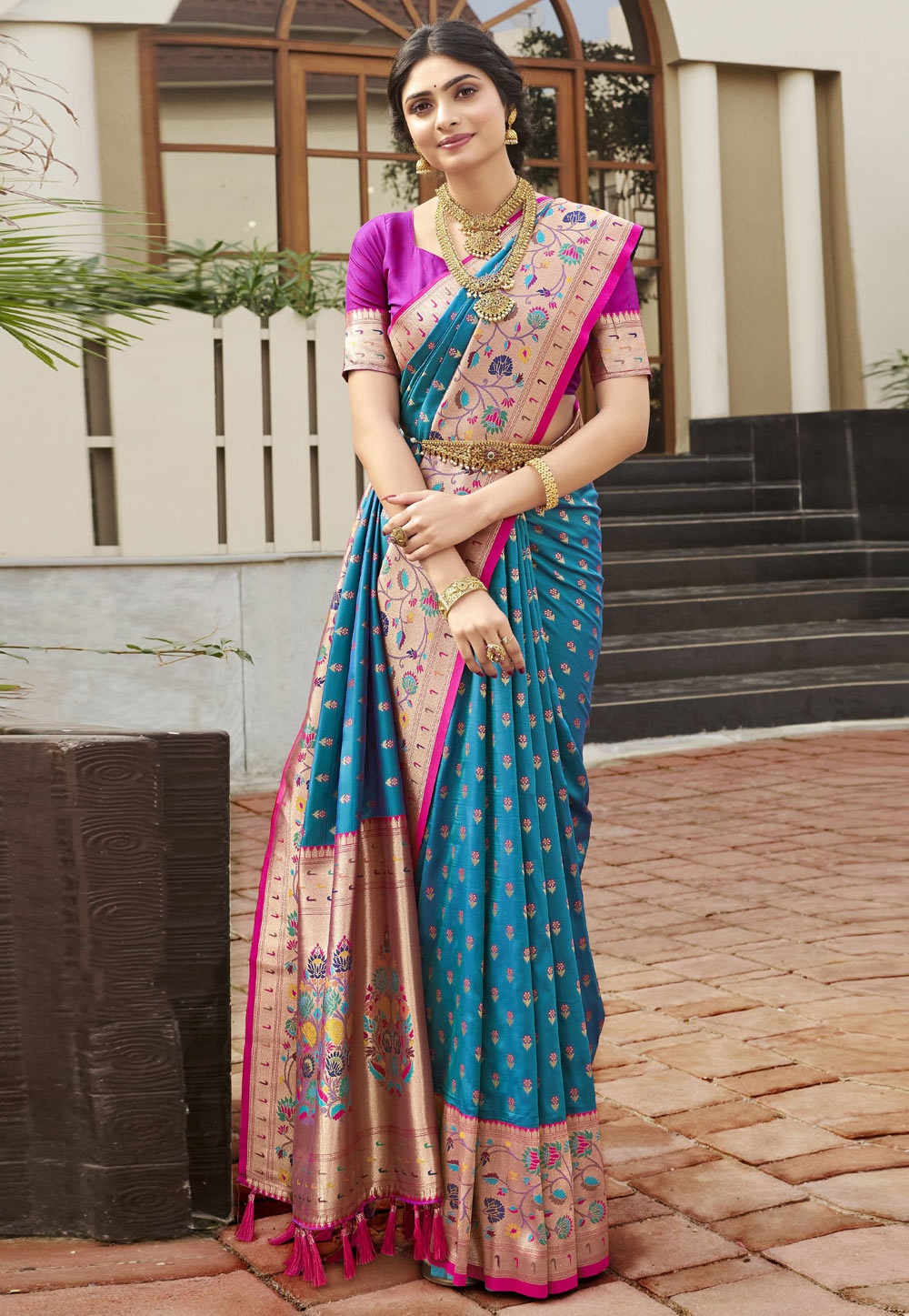 Blue Silk Saree With Blouse 286586