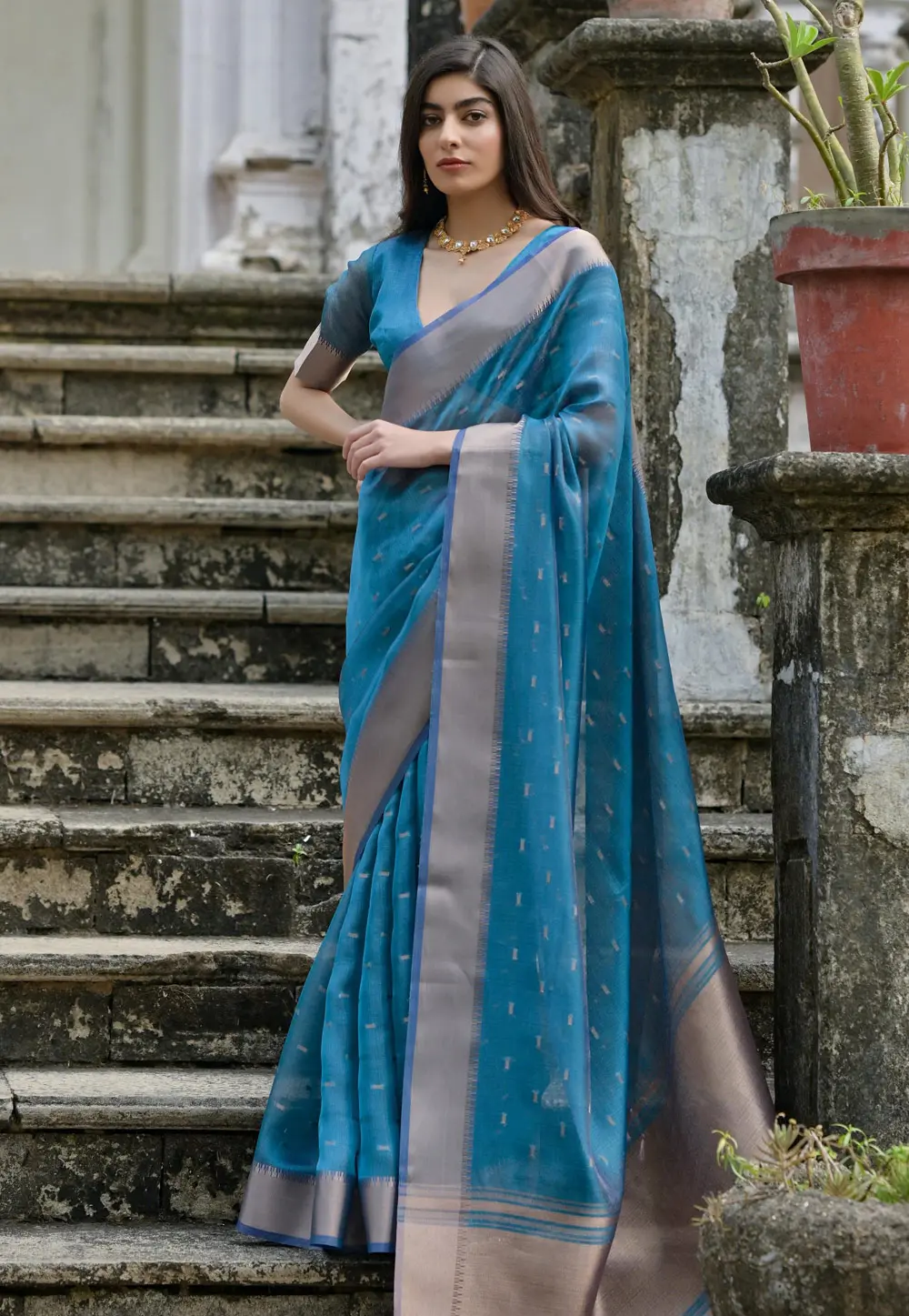 Blue Silk Saree With Blouse 304378