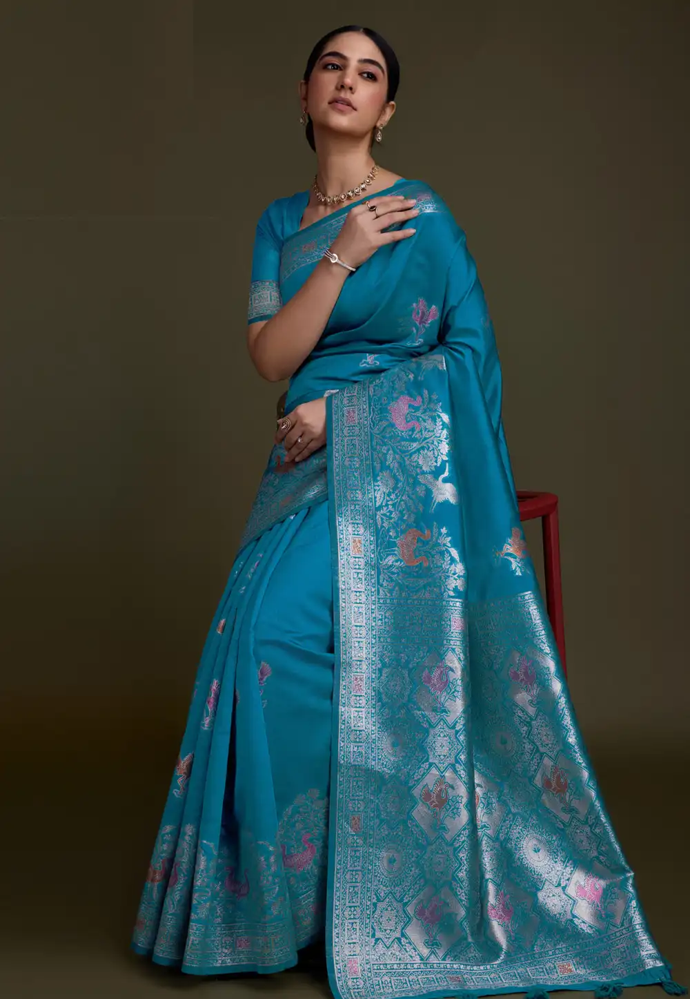 Blue Silk Saree With Blouse 291044