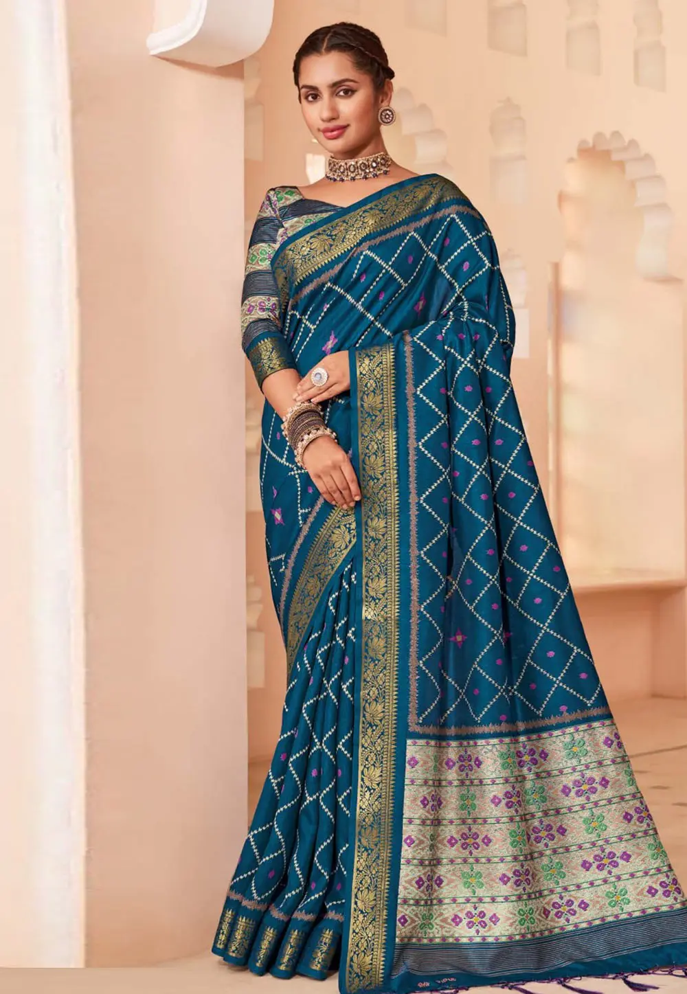 Blue Silk Saree With Blouse 302787