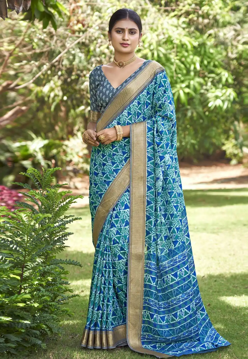 Blue Silk Saree With Blouse 288460