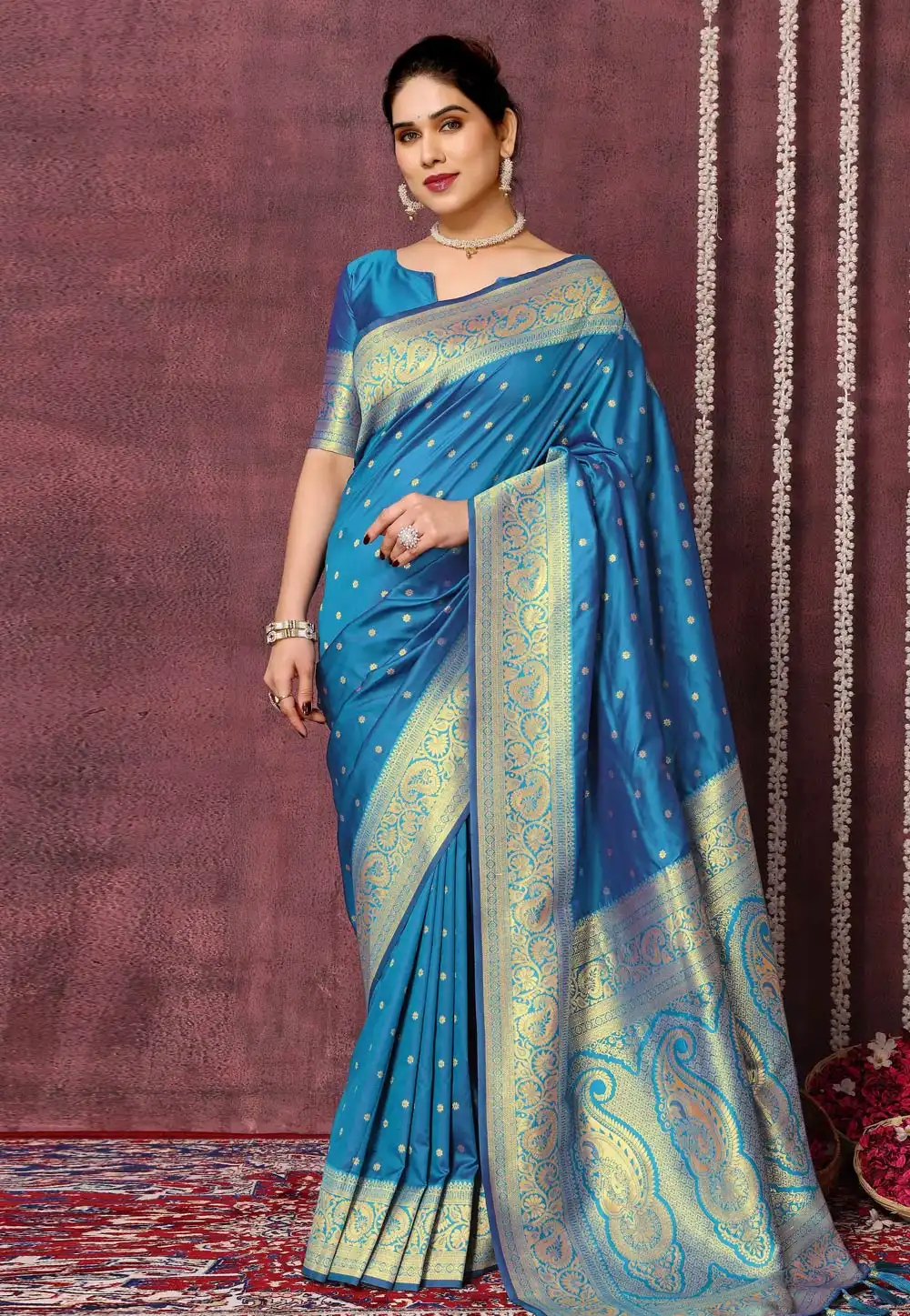 Blue Silk Saree With Blouse 291039