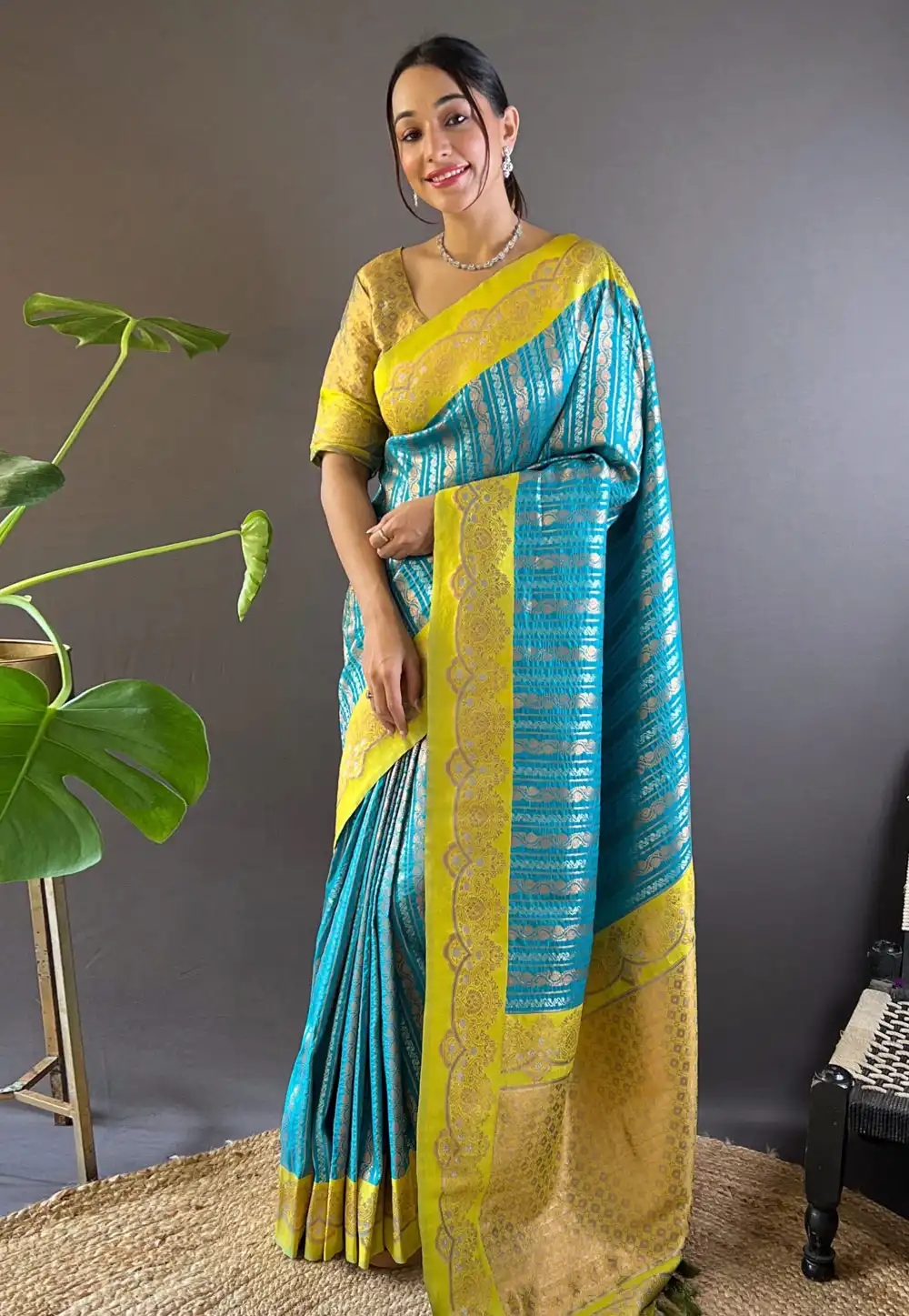 Blue Silk Saree With Blouse 292693