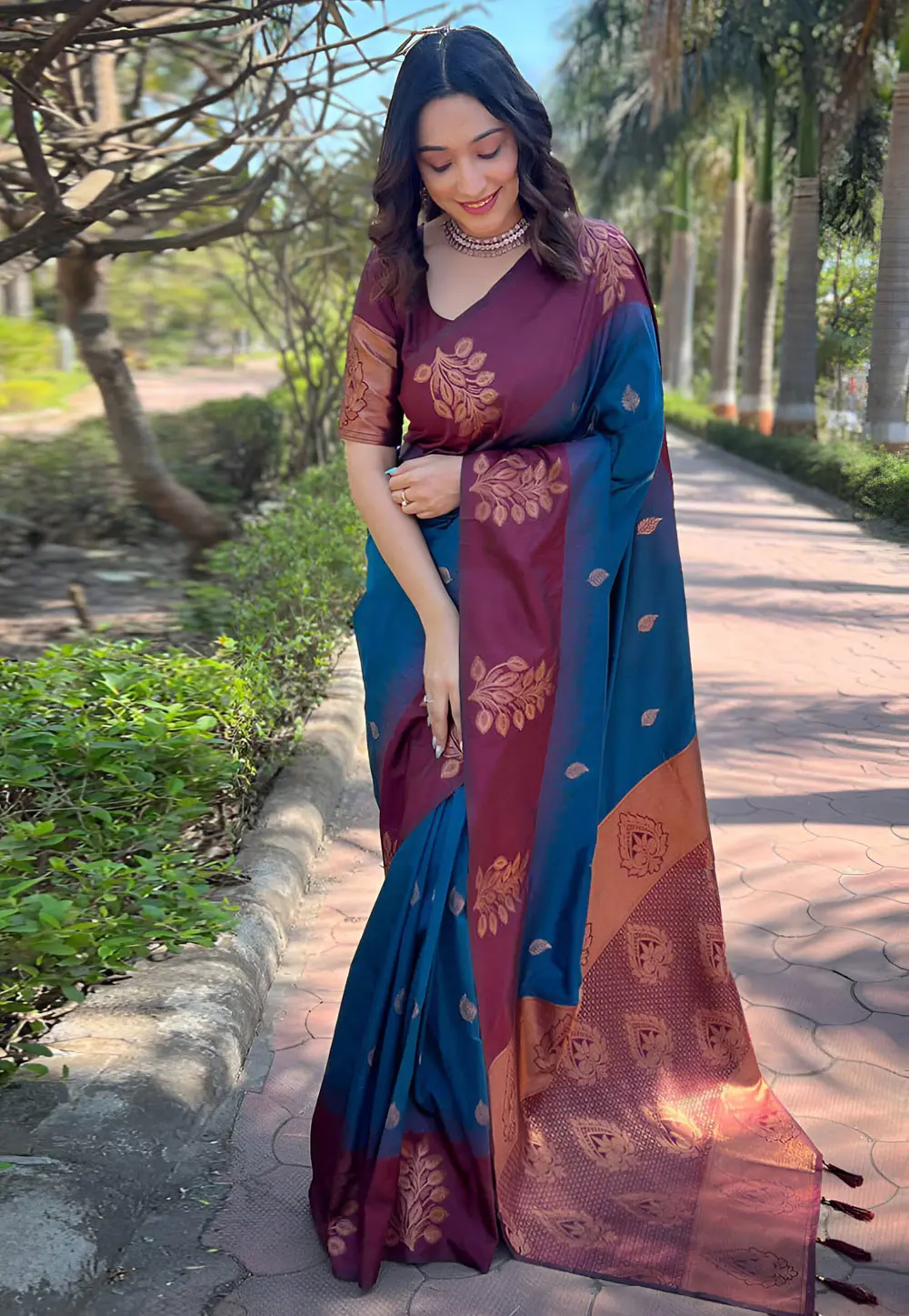 Blue Silk Saree With Blouse 301202