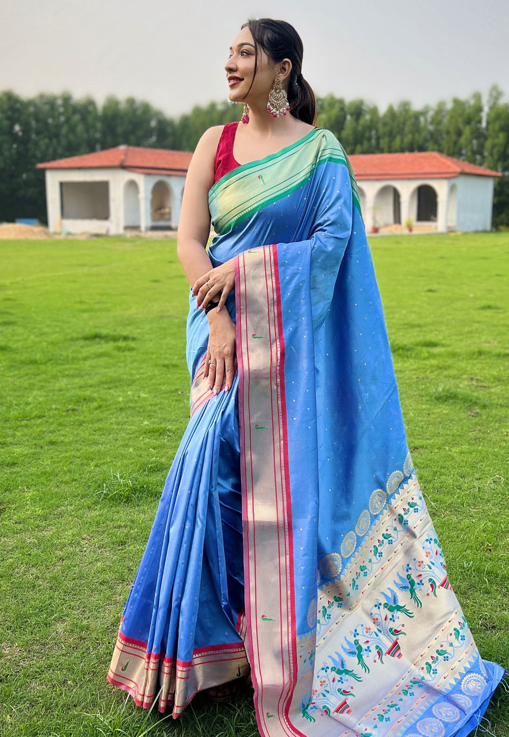 Blue Silk Saree With Blouse 287340