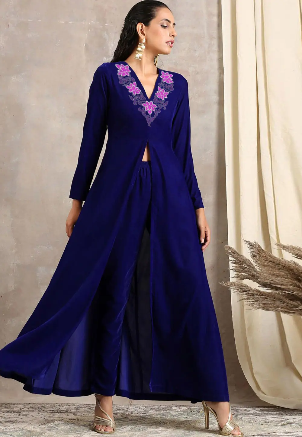 Blue Velvet Kurta Set With Pent 300075