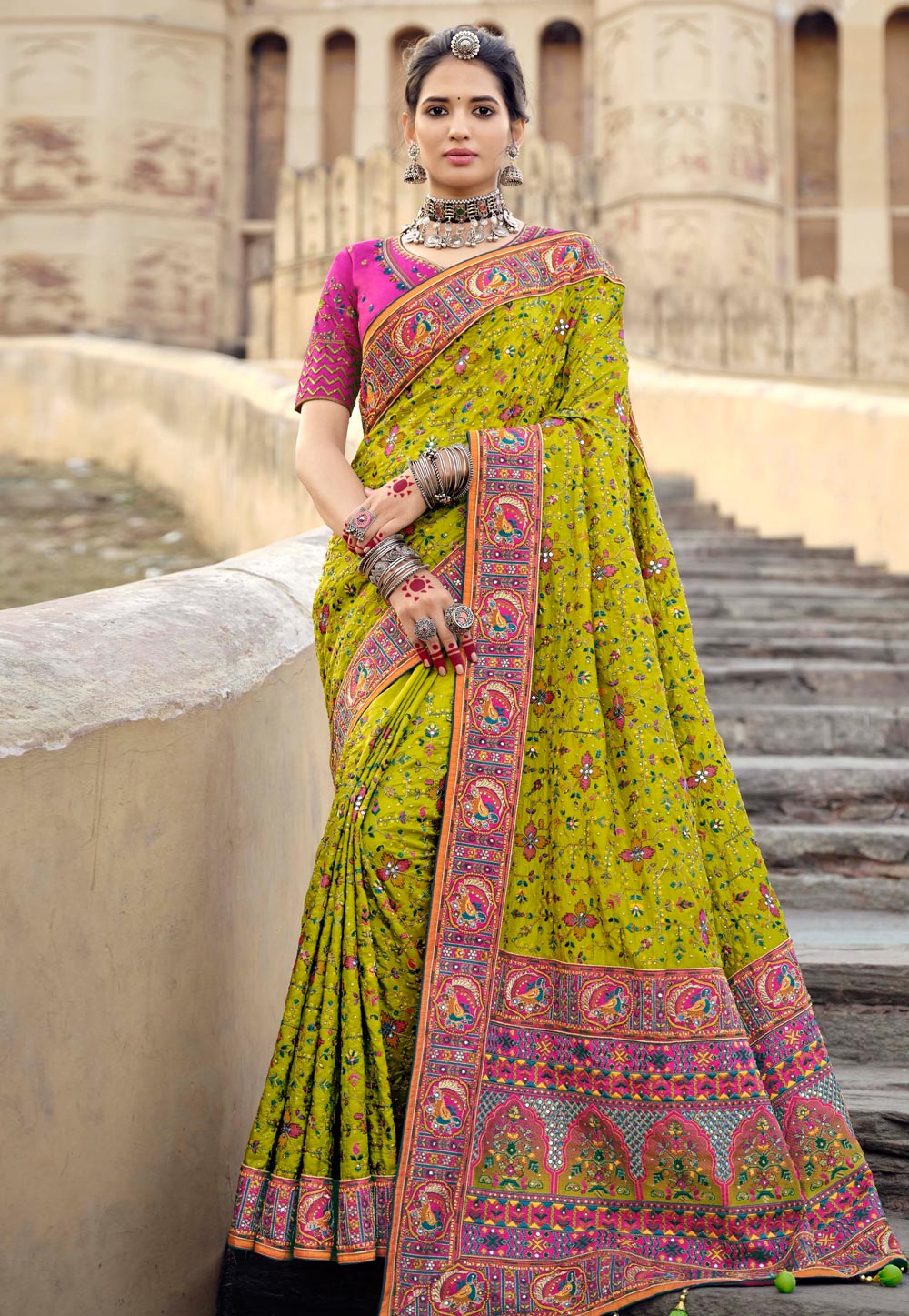 Light Green Banarasi Silk Saree With Blouse 242338