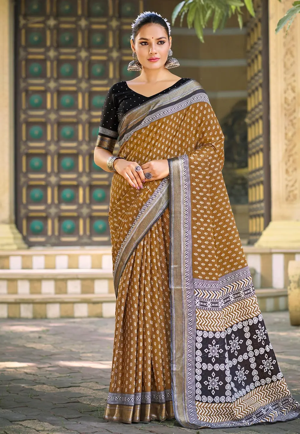 Brown Cotton Saree With Blouse 300110