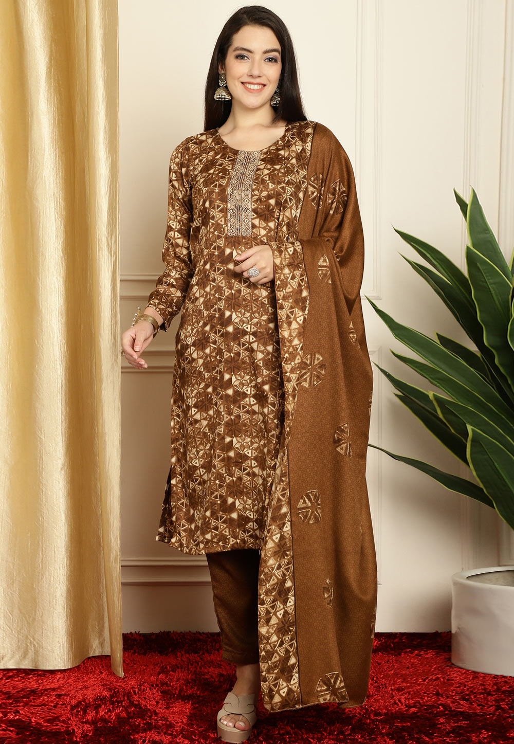 Brown Pashmina Pakistani Suit 311039