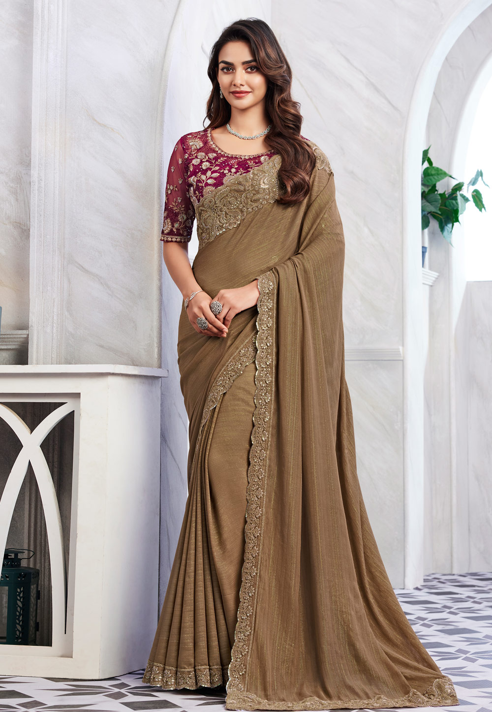 Brown Shimmer Saree With Blouse 283841