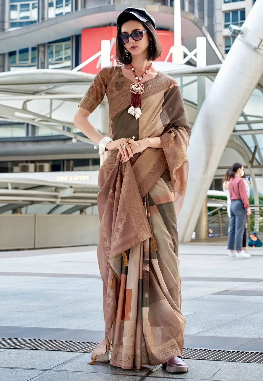 Brown Silk Saree With Blouse 302690