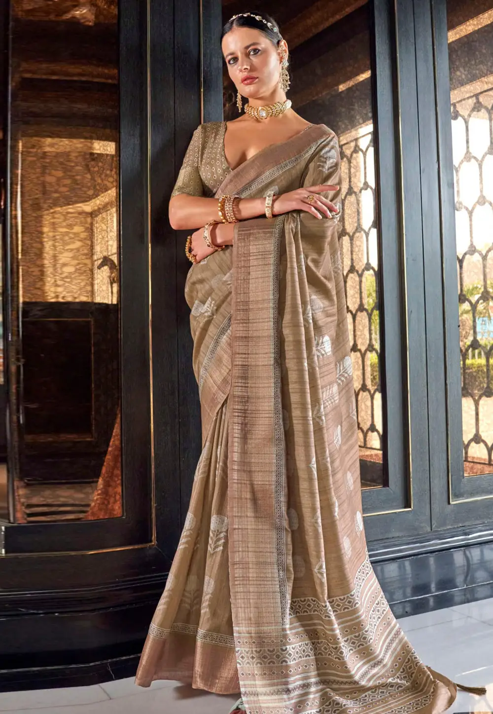 Brown Silk Saree With Blouse 295173