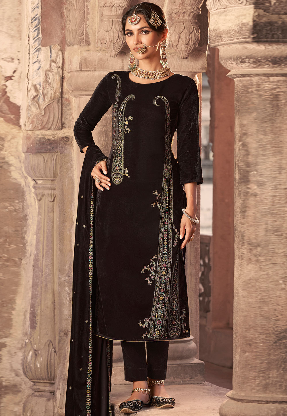 Brown Velvet Pakistani Suit 311105