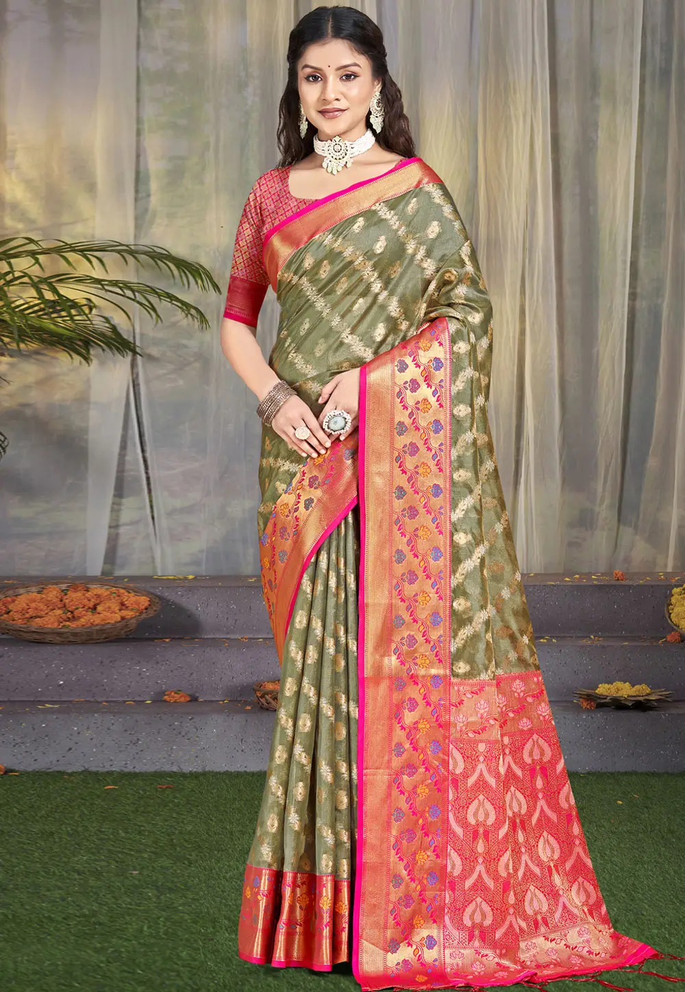 Camo Green Silk Saree With Blouse 296388