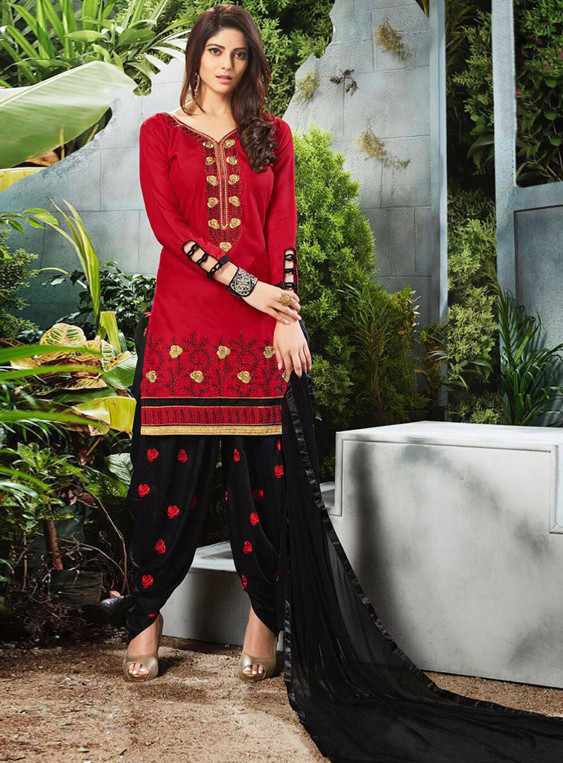 Red Cotton Punjabi Suit 114482