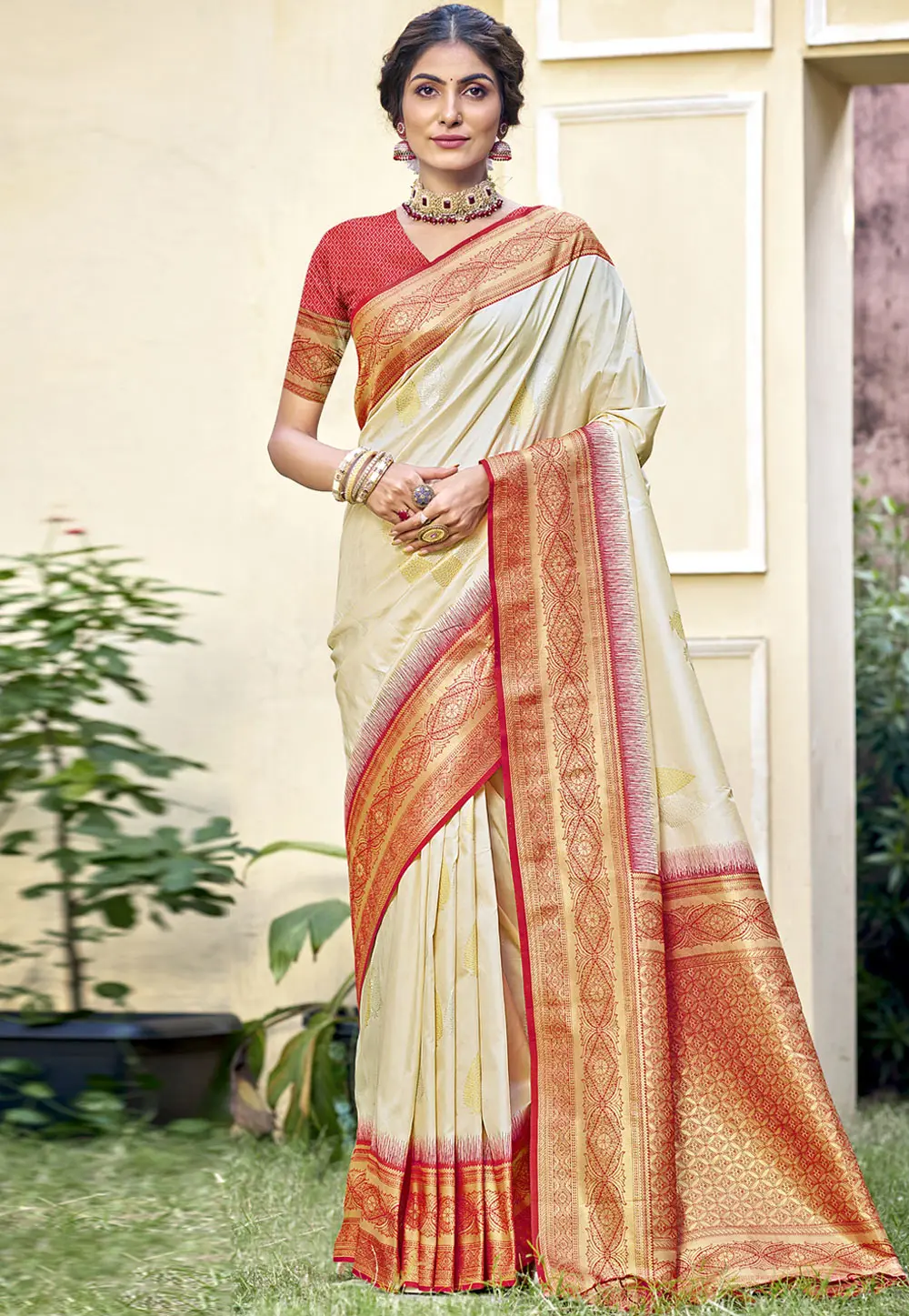 Cream Art Silk Saree With Blouse 303074