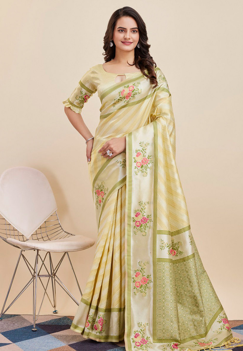Cream Banarasi Silk Saree With Blouse 283747