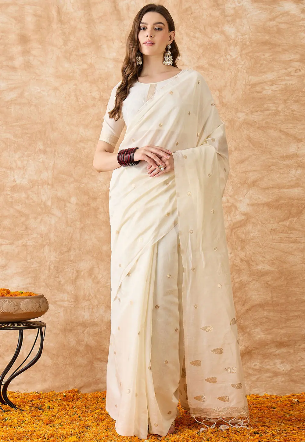 Cream Cotton Jacquard Saree With Blouse 301493