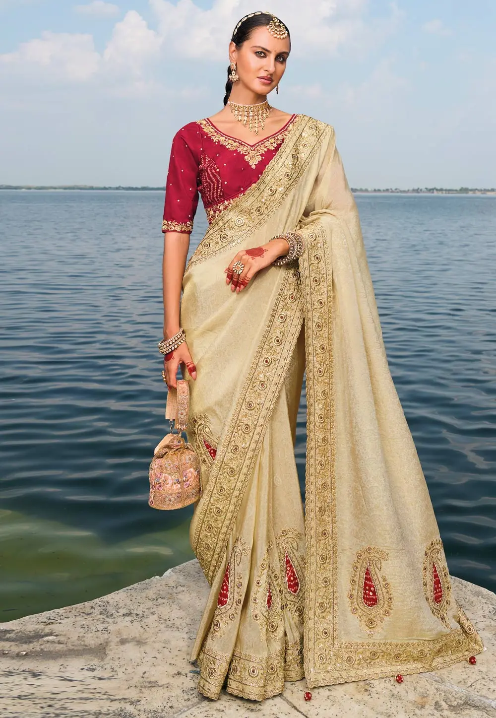 Cream Crepe Jacquard Saree With Blouse 299496