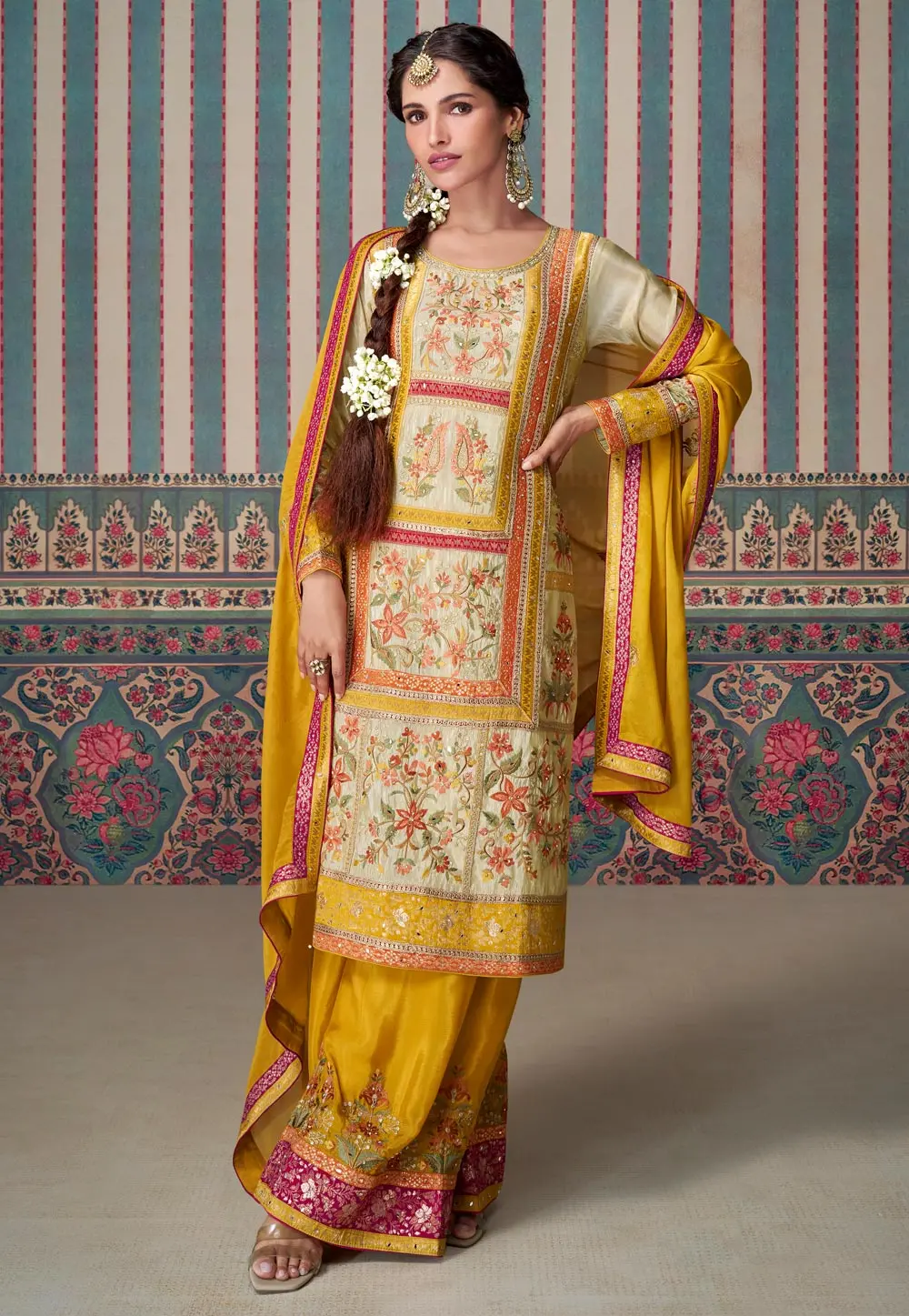 Cream Shimmer Pakistani Suit 300382