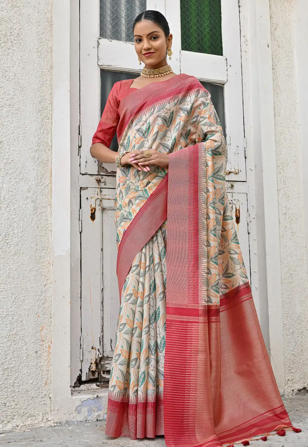 Cream Tussar Silk Saree With Blouse 291572