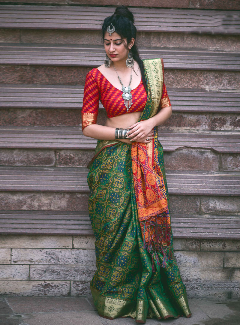 Green Silk Printed Saree With Blouse 124010